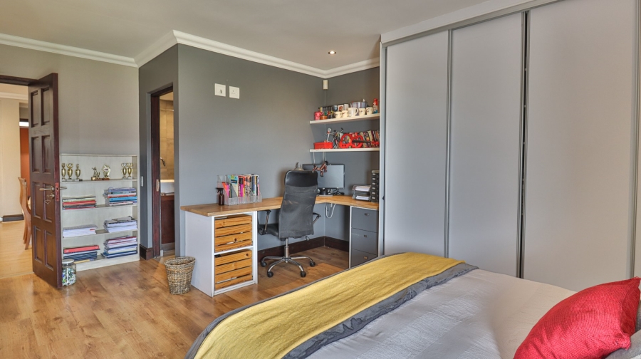 6 Bedroom Property for Sale in Moquini Coastal Estate Western Cape